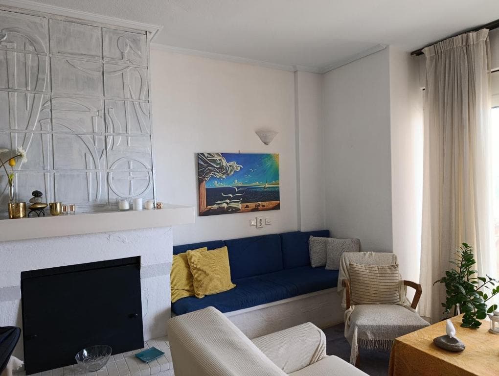 Surf House — sea-view beachfront apartment in Artemida, Greece